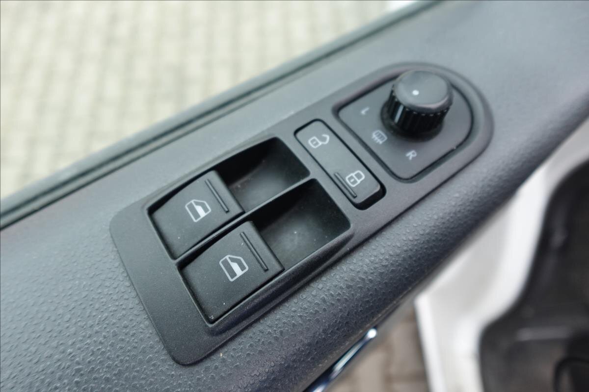 Volkswagen Caravelle Ostatní 2,0 l 132 kw