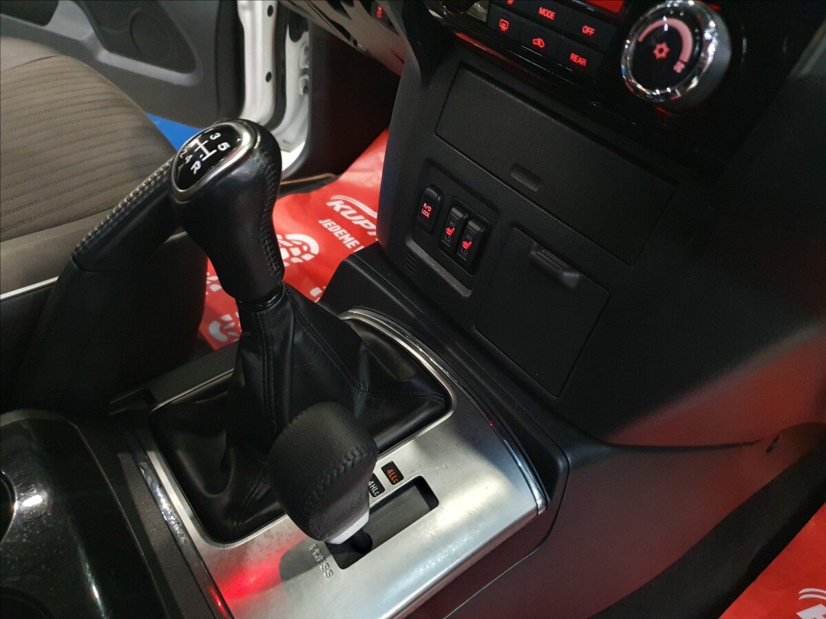 Mitsubishi Pajero Ostatní 3,2 l 147 kw