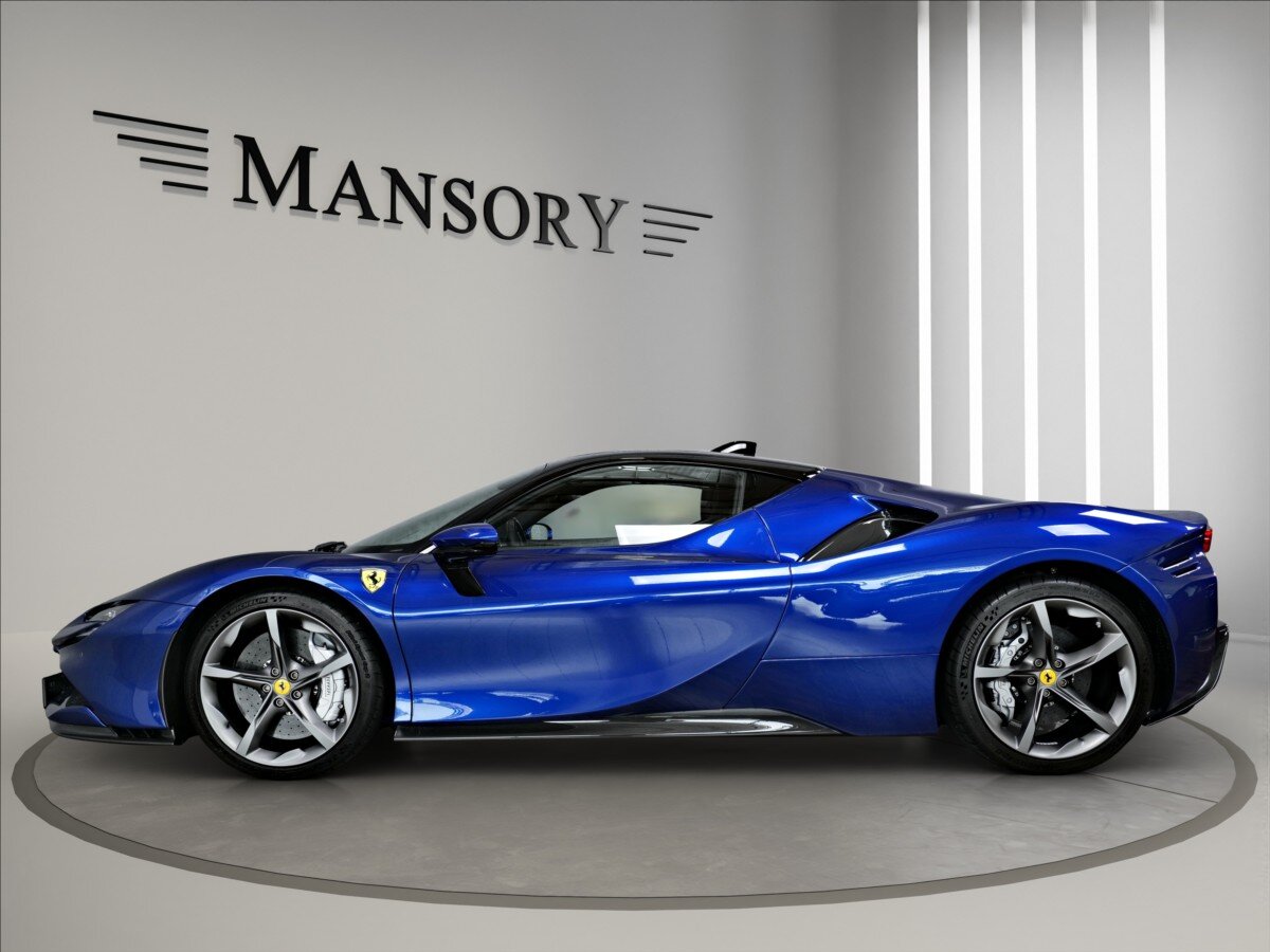 Ferrari SF90 Kupé 4,0 l 736 kw