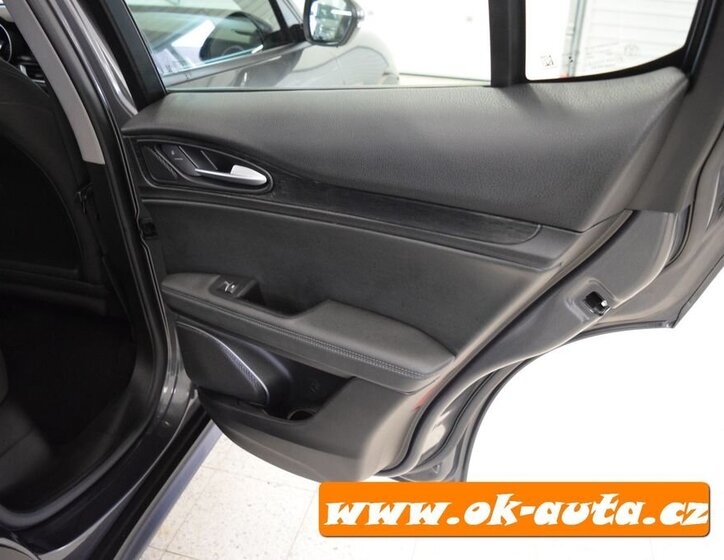 Alfa Romeo Stelvio SUV 2,1 l 140 kw