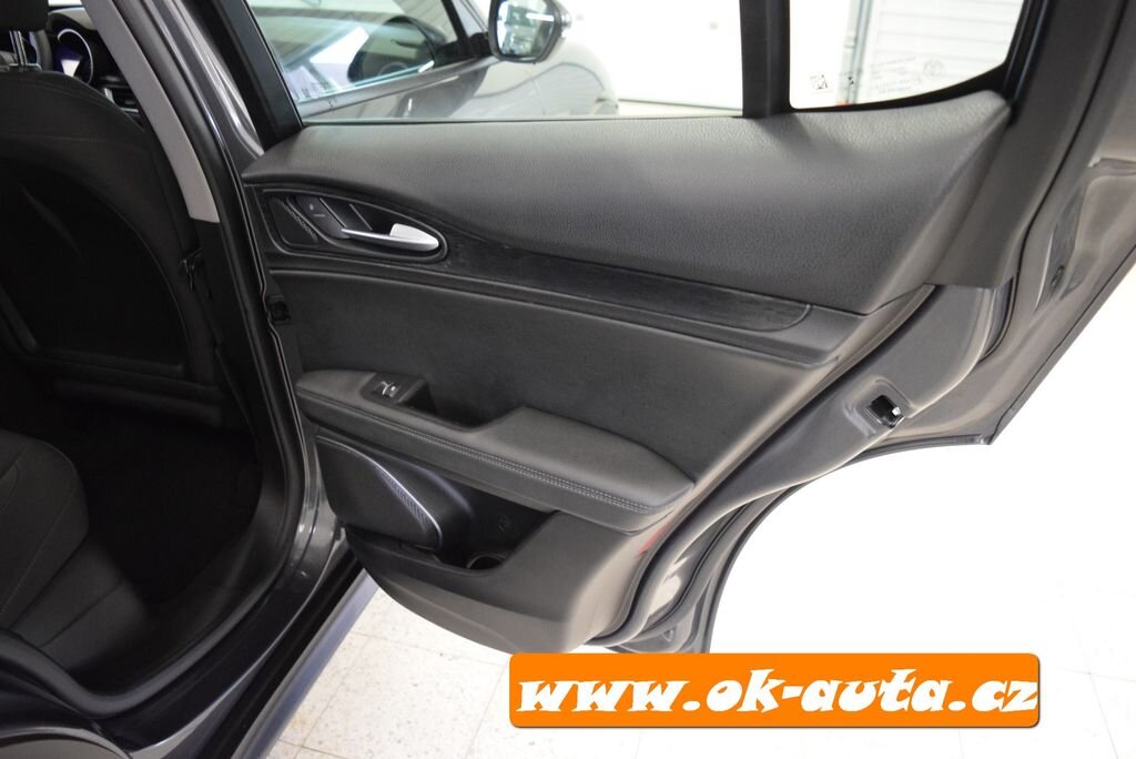 Alfa Romeo Stelvio SUV 2,1 l 140 kw