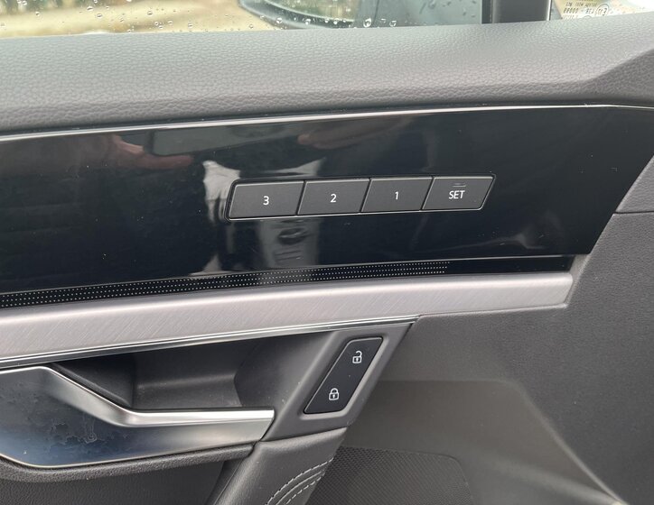 Volkswagen Touareg SUV 3,0 l 210 kw