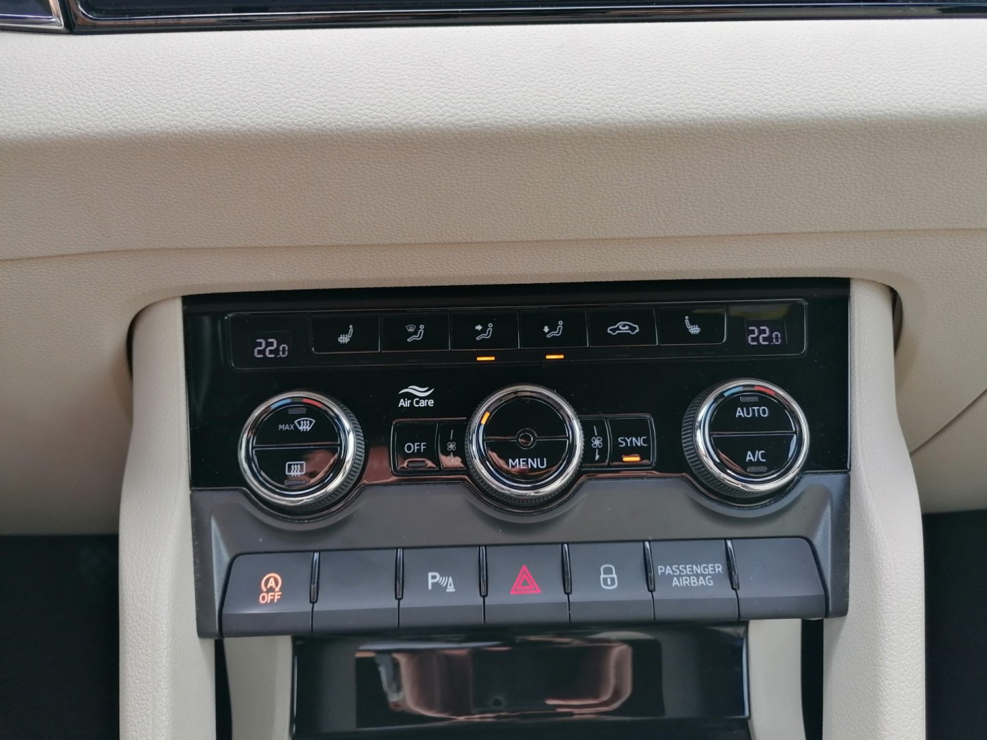 Škoda Karoq SUV 1,6 l 85 kw