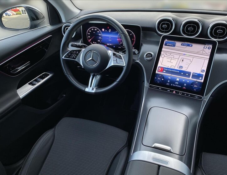 Mercedes-Benz GLC 13