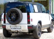 Land Rover Defender 6