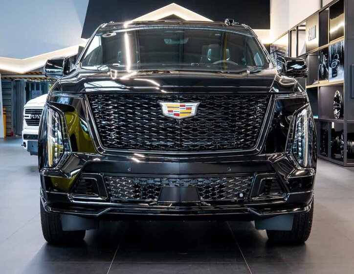Cadillac Escalade SUV / Terénní 6,2 l 508 kw