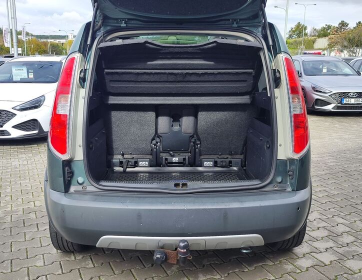 Škoda Roomster 9