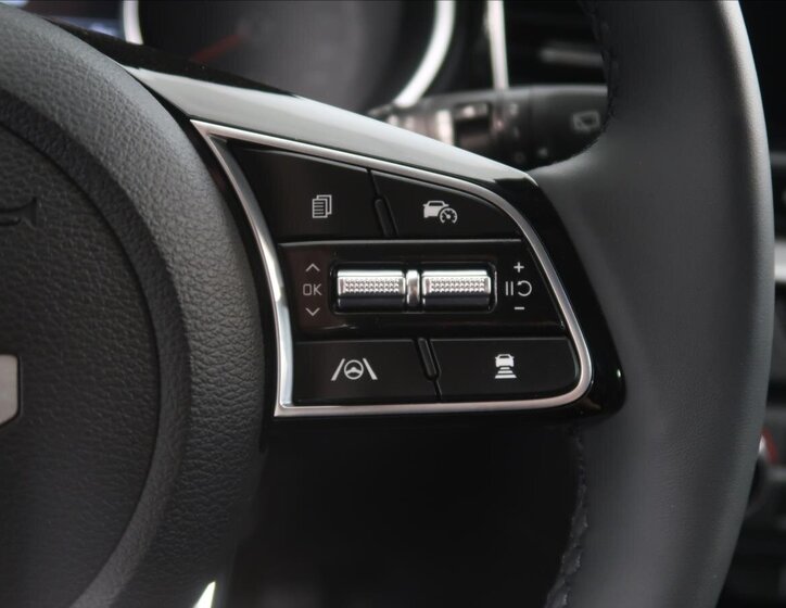 KIA XCeed CUV / Crossover 1,5 l 103 kw