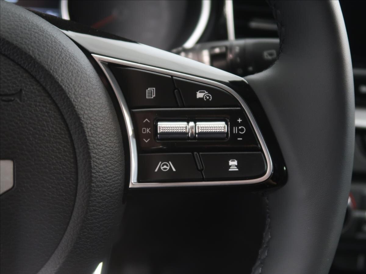 KIA XCeed CUV / Crossover 1,5 l 103 kw