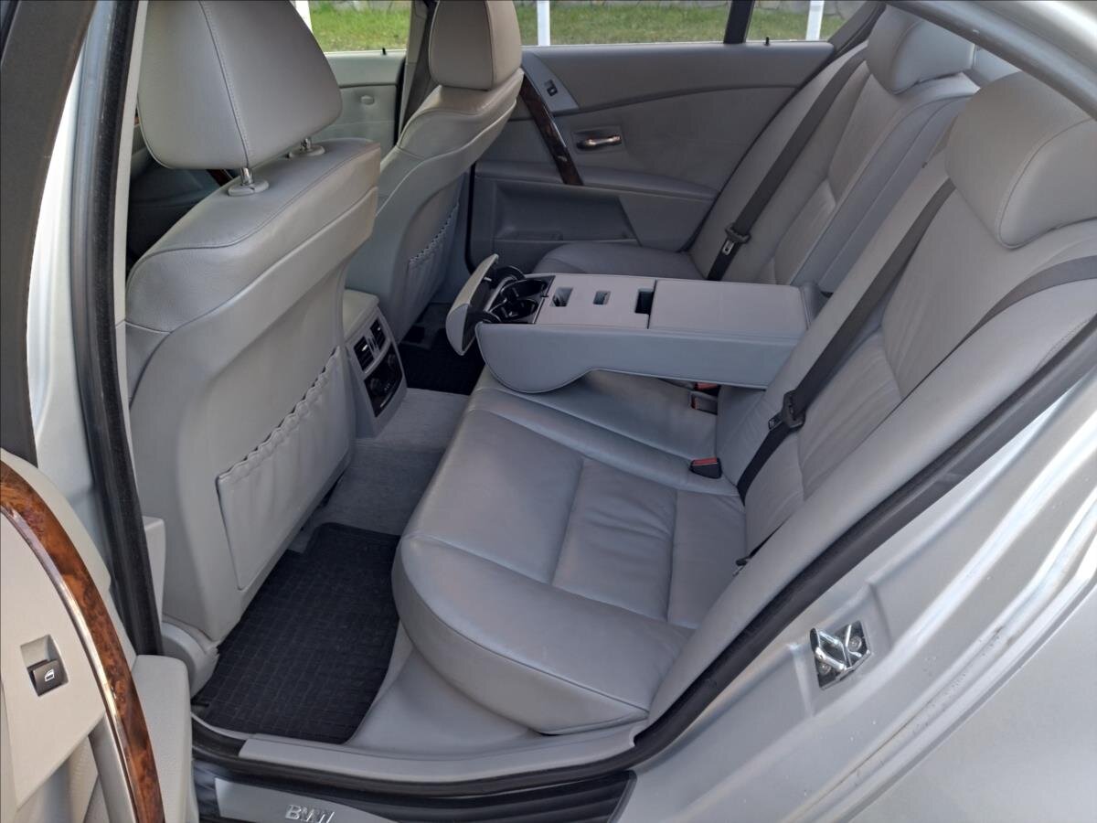 BMW Řada 5 Sedan / Limuzína 3,0 l 170 kw