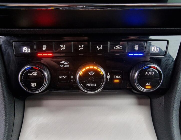 Škoda Superb Kombi 2,0 l 140 kw