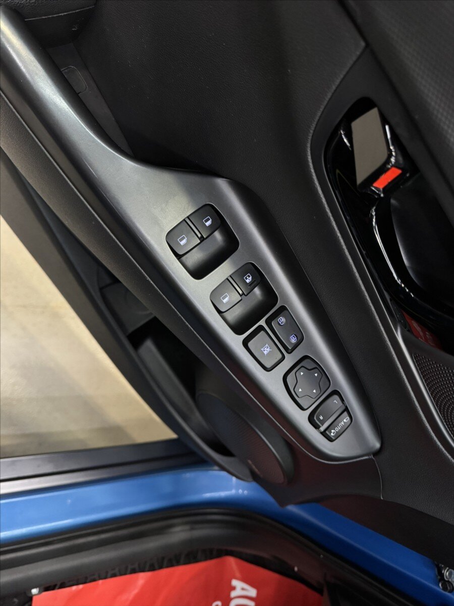 Hyundai Kona SUV / Terénní 1,6 l 130 kw