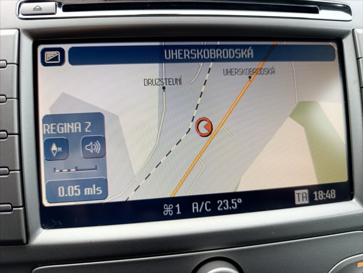 Ford Kuga SUV / Terénní 2,0 l 120 kw