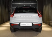 Volvo XC40 5