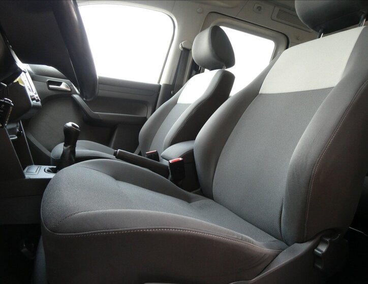 Volkswagen Caddy Kombi 1,6 l 75 kw