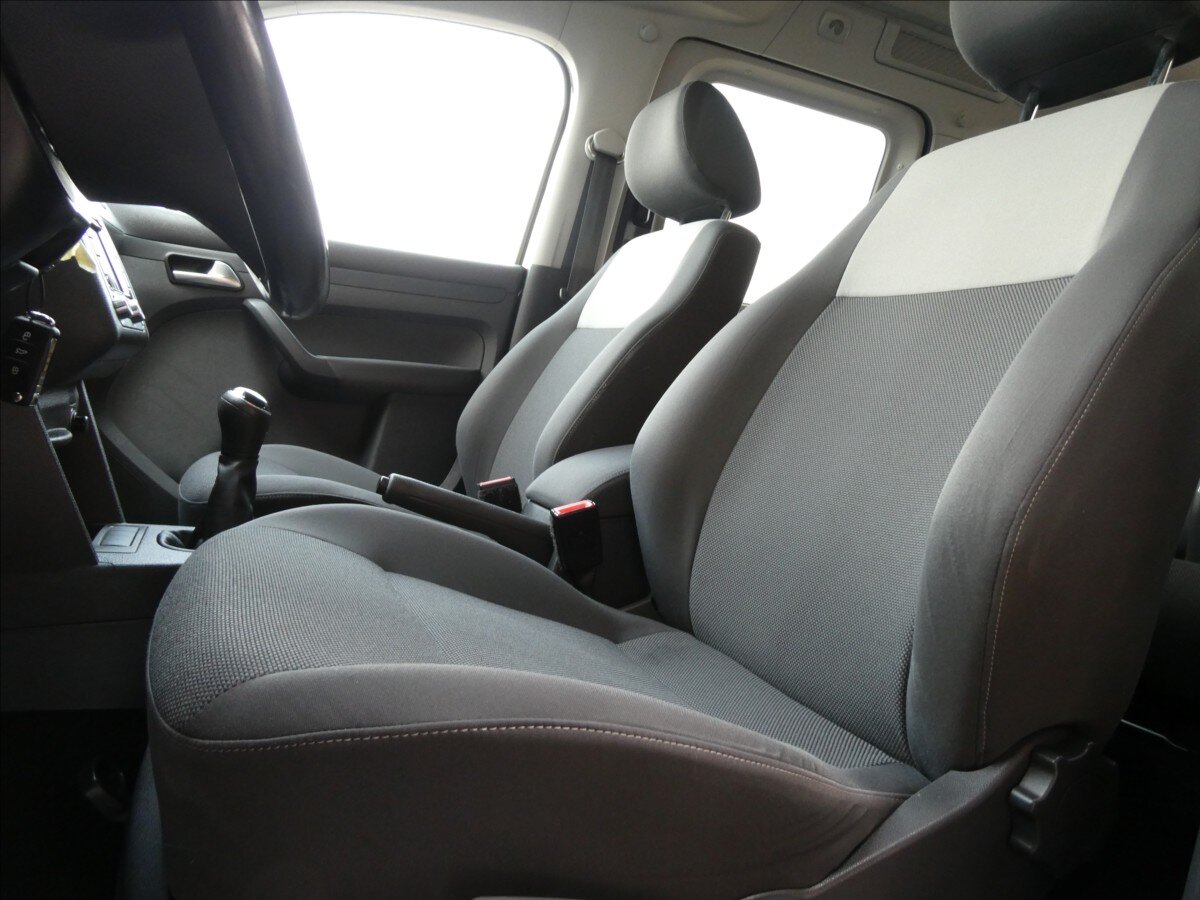 Volkswagen Caddy Kombi 1,6 l 75 kw