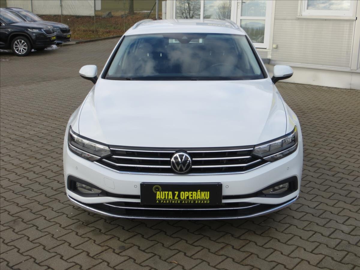 Volkswagen Passat Kombi 1,5 l 110 kw