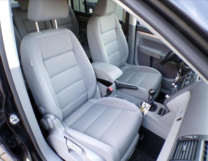 Volkswagen Touran 20