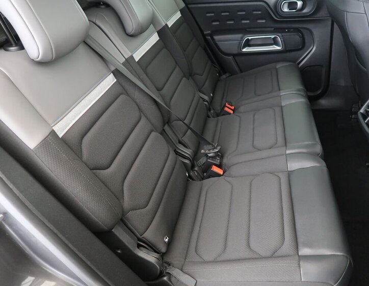Citroën C5 Aircross SUV / Terénní 1,2 l 96 kw