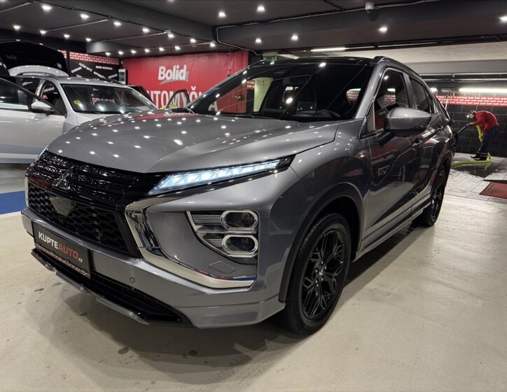 Mitsubishi Eclipse Cross SUV / Terénní 2,4 l 138 kw