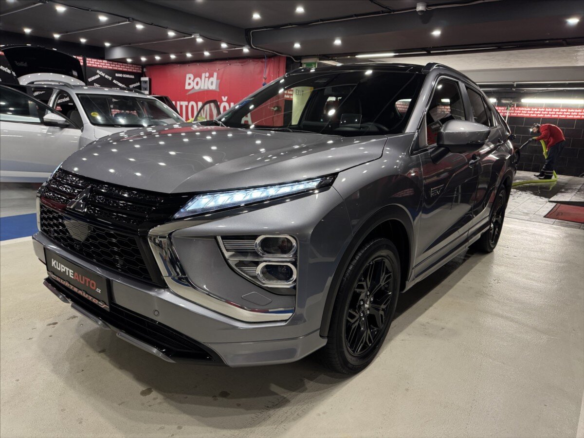Mitsubishi Eclipse Cross SUV / Terénní 2,4 l 138 kw