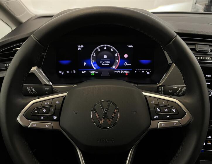 Volkswagen Touran 13