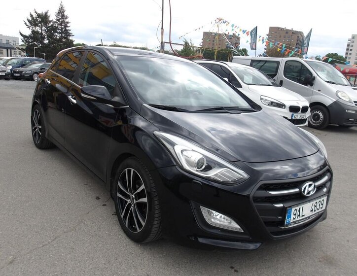 Hyundai i30 Hatchback 1,6 l 81 kw