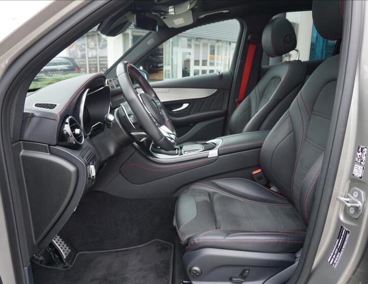 Mercedes-Benz GLC 11