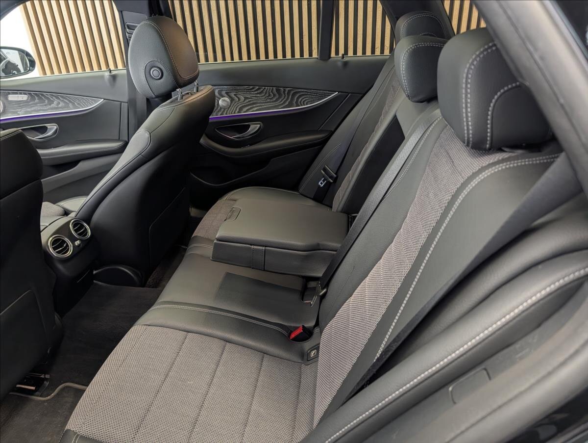 Mercedes-Benz Třídy E Kombi 2,0 l 143 kw