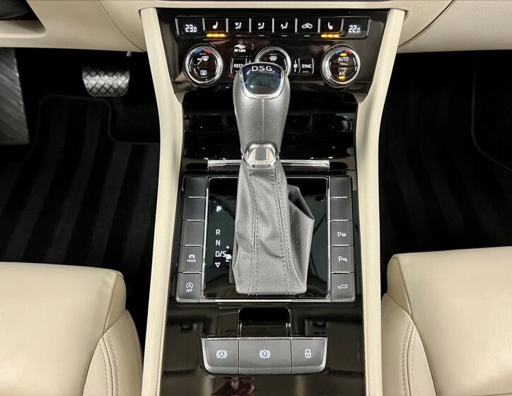 Škoda Superb 23