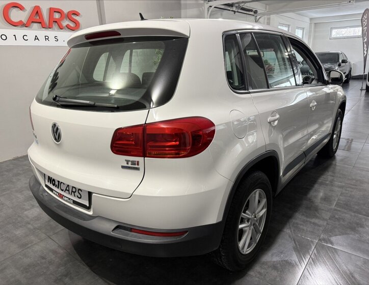 Volkswagen Tiguan 5