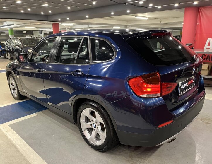 BMW X1 6