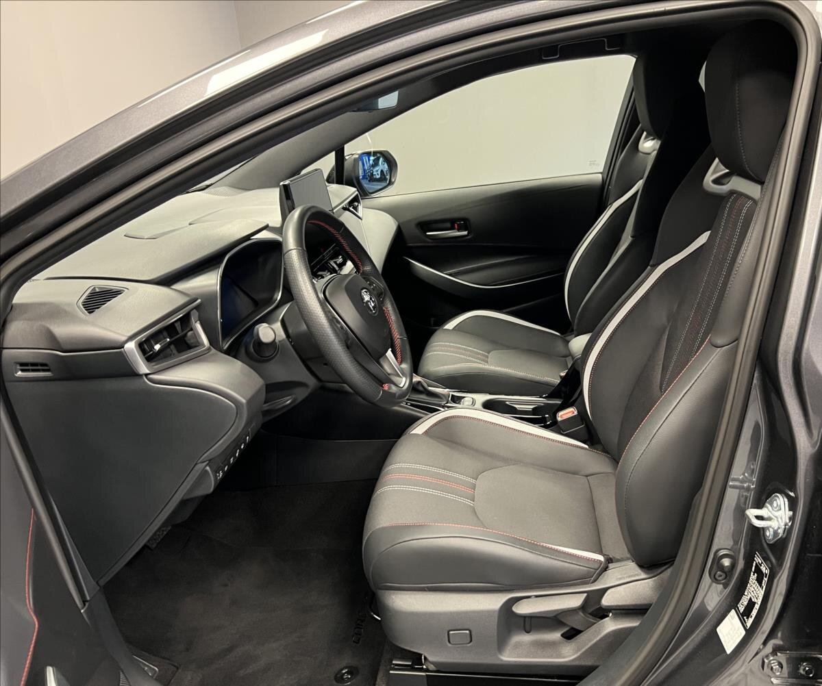 Toyota Corolla Sedan / Limuzína 1,8 l 72 kw