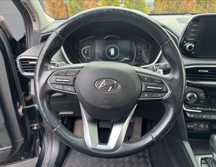 Hyundai Santa Fe 16