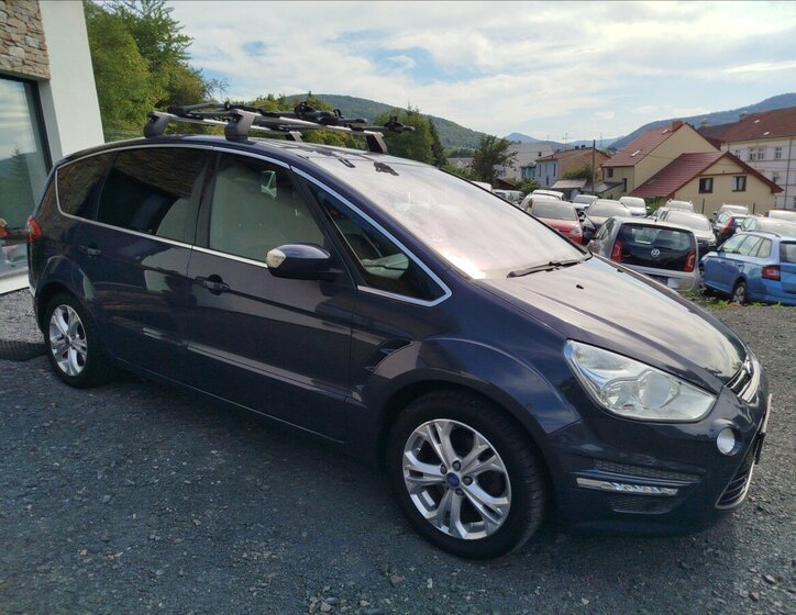 Ford S-MAX MPV 2,0 l 120 kw