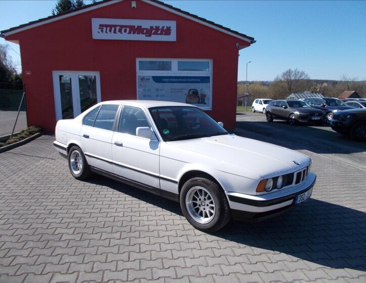 BMW Řada 5 Sedan / Limuzína 2,0 l 95 kw