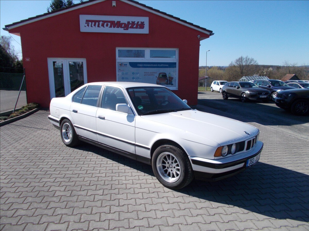 BMW Řada 5 Sedan / Limuzína 2,0 l 95 kw