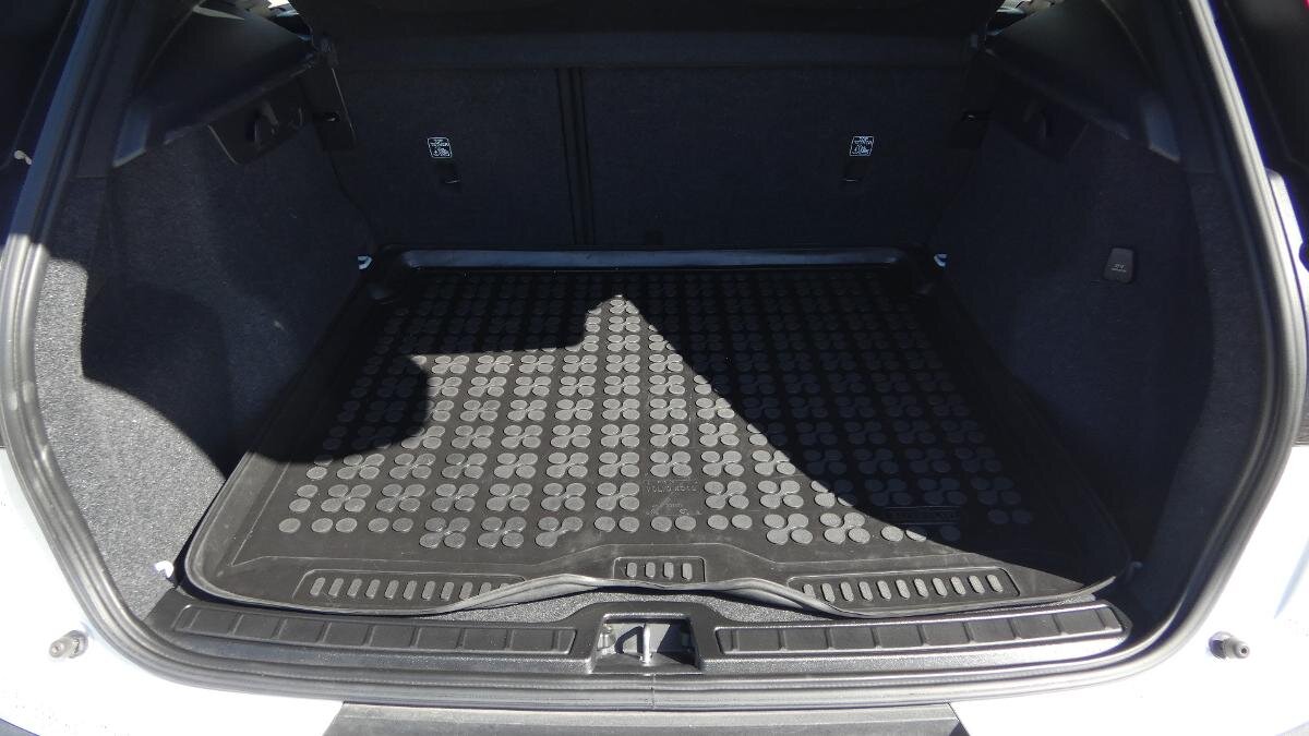 Volvo XC40 SUV / Terénní 1,5 l 95 kw