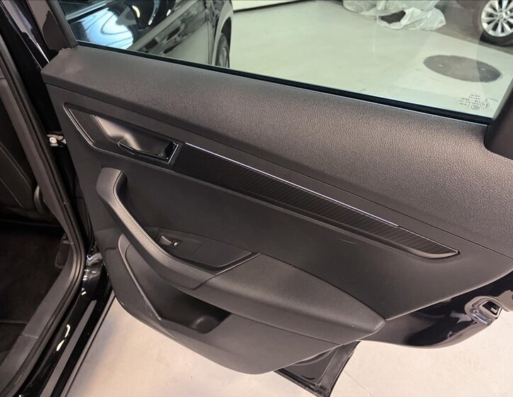 Škoda Karoq SUV / Terénní 1,5 l 110 kw