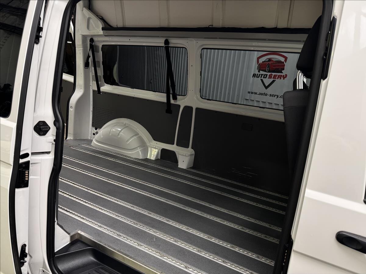 Volkswagen Transporter Kombi 2,0 l 81 kw