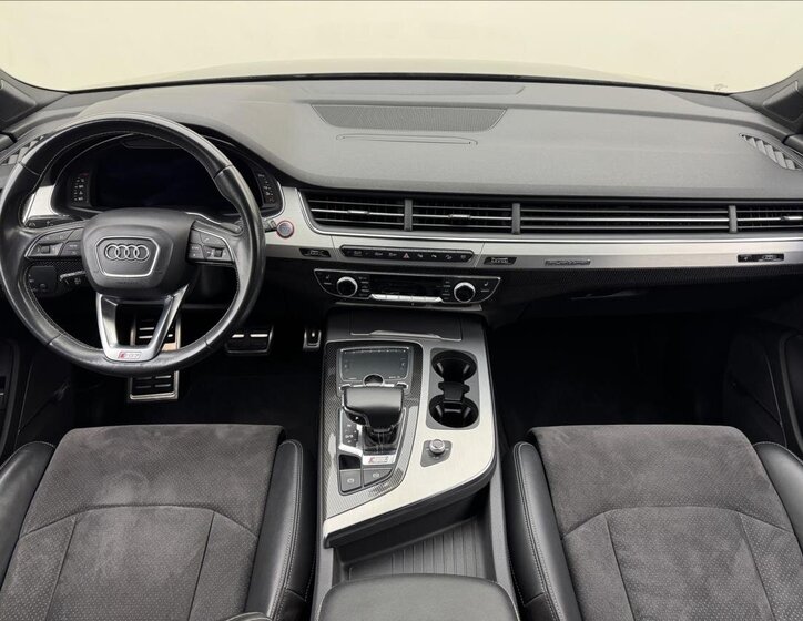 Audi SQ7 SUV / Terénní 4,0 l 320 kw