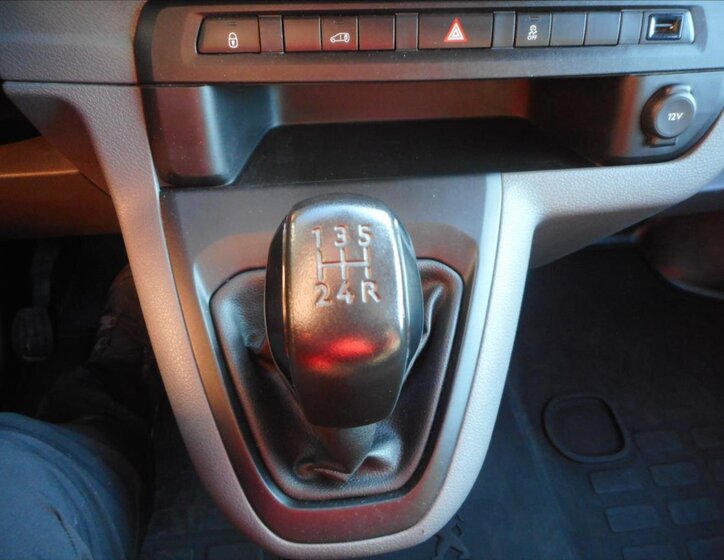 Peugeot Expert 16