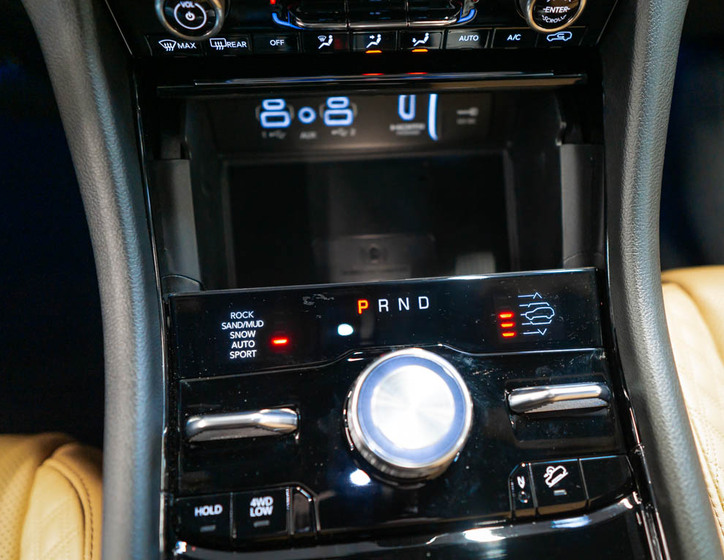 Jeep Grand Cherokee 32