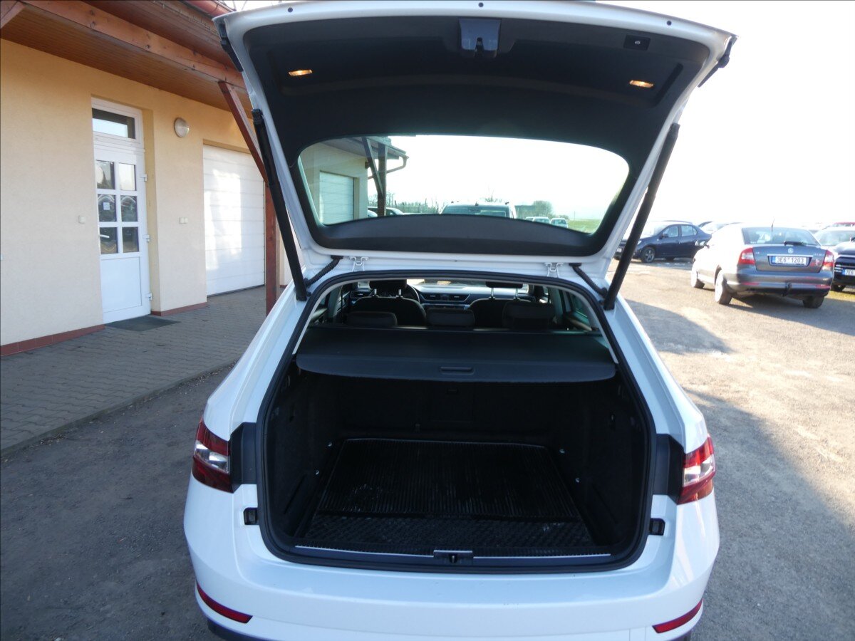 Škoda Superb Kombi 2,0 l 110 kw