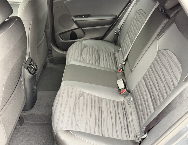 KIA XCeed SUV / Terénní 1,6 l 0