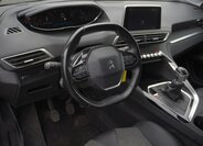Peugeot 5008 SUV 1,2 l 96 kw