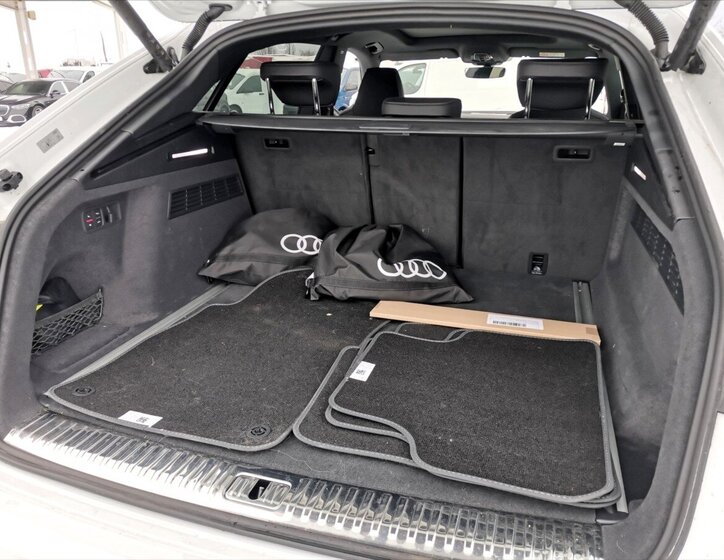 Audi Q8 SUV 3,0 l 250 kw