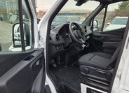 Mercedes-Benz Sprinter 9