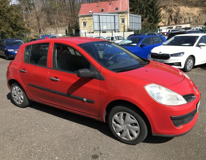 Renault Clio Hatchback 1,1 l 48 kw