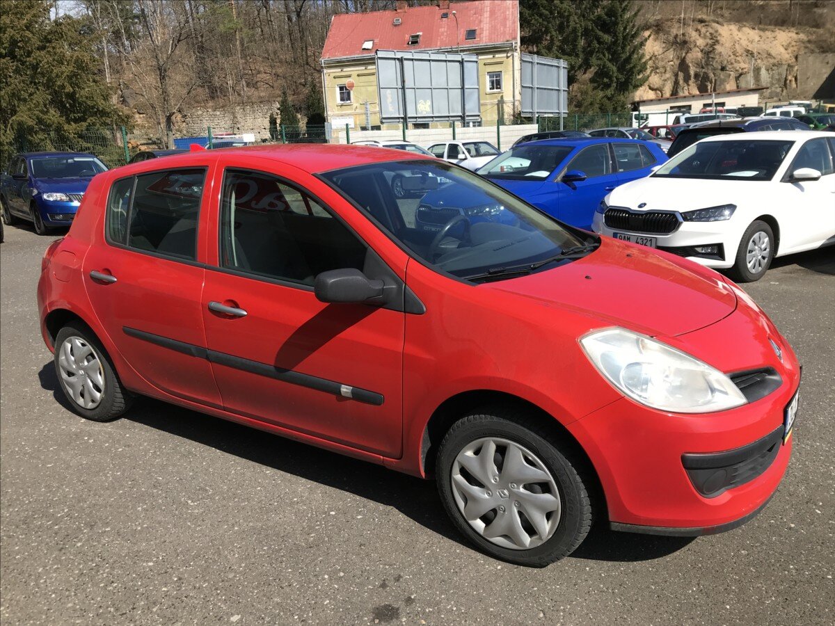 Renault Clio Hatchback 1,1 l 48 kw